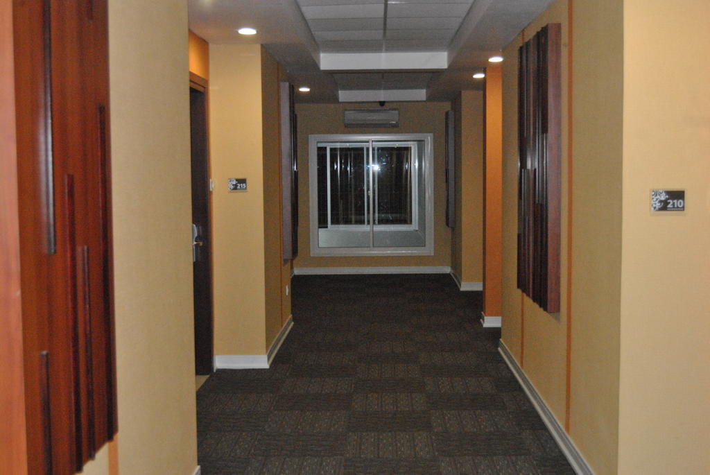 Citihub Hotel Джокьякарта Экстерьер фото