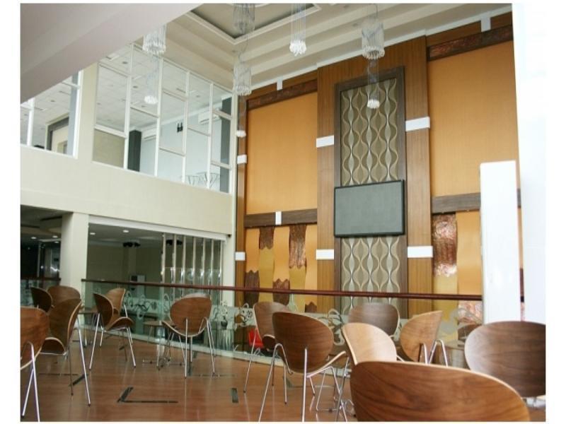 Citihub Hotel Джокьякарта Экстерьер фото