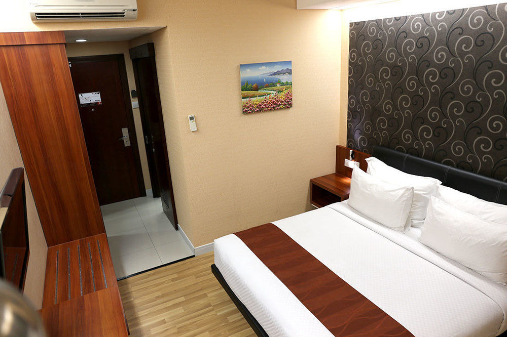 Citihub Hotel Джокьякарта Экстерьер фото